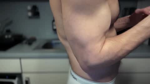 musclehair3 online show from February 5, 10:11 pm