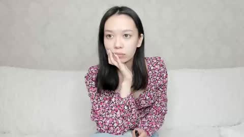 MyCherryMolly online show from February 11, 9:20 am