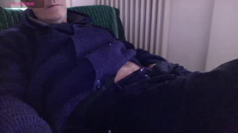 Bi sexy guy lovense hush is on private is open or password show tip if you like. online show from February 8, 10:07 am