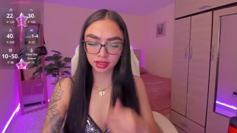 Snapshot of naath_ chatting on December 7, 7:27 pm anny online show from December 7, 7:27 pm