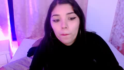 Snapshot of naduu__xx chatting on September 21, 2:37 am naduu__xx online show from September 21, 2:37 am