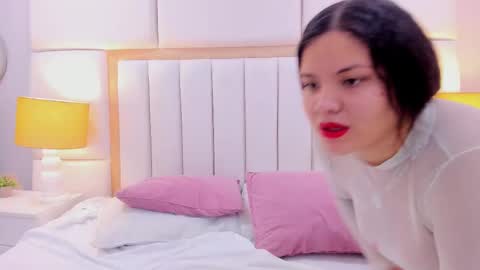 Nahia  online show from September 13, 1:02 pm