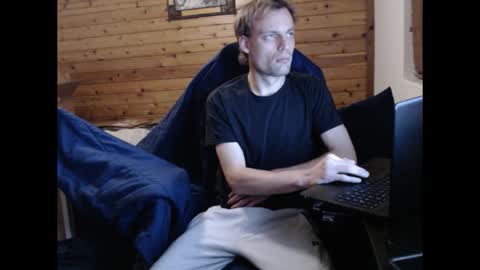 naked_and_chatting online show from September 14, 2:47 am