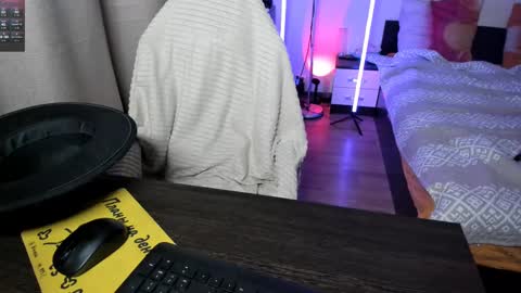 Snapshot of naked_psychologist chatting on March 12, 4:46 pm Asy no face online show from March 12, 4:46 pm