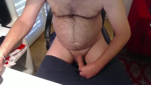 Snapshot of nakedwanker10 chatting on February 14, 9:03 am Nakedwanker10 online show from February 14, 9:03 am