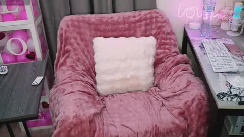 Snapshot of nancy_winter chatting on February 15, 12:01 pm INSTAGRAM bekkercat online show from February 15, 12:01 pm