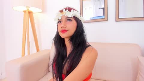 naomiiii   online show from January 29, 7:43 pm