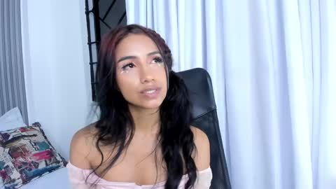 naomiiii   online show from February 8, 5:29 am