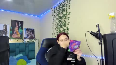 naomy online show from March 1, 7:37 pm