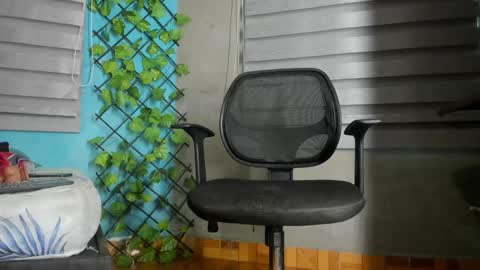 Snapshot of narciso_kh chatting on January 15, 2:13 pm deibyd online show from January 15, 2:13 pm