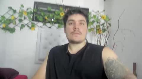 Snapshot of narciso_kh chatting on September 15, 3:19 am deibyd online show from September 15, 3:19 am