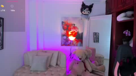 Snapshot of nataasha___ chatting on February 17, 2:53 am NATASHA online show from February 17, 2:53 am