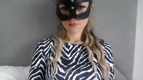 Snapshot of nataliexo111 chatting on September 15, 1:45 pm Natali online show from September 15, 1:45 pm