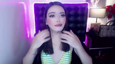 Snapshot of natashanice_ chatting on September 15, 9:00 am natashanice_ online show from September 15, 9:00 am