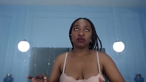 natasharothwell online show from September 17, 11:41 pm