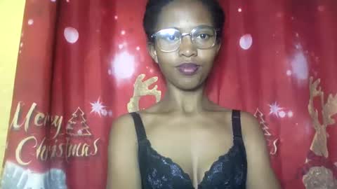 Snapshot of nathalie004 chatting on September 16, 6:27 am nathalie004 online show from September 16, 6:27 am