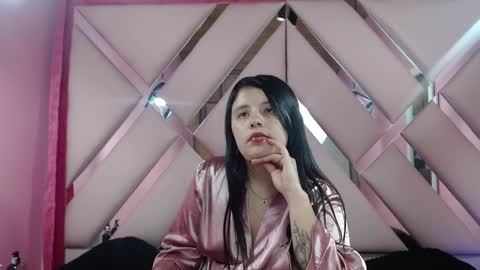 nathaly low online show from January 22, 6:52 am