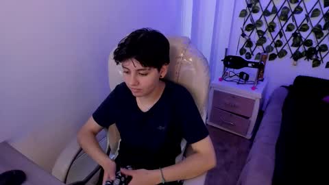 Snapshot of nathalyy_ds chatting on September 12, 8:33 pm nathalyy_ds online show from September 12, 8:33 pm