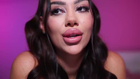 Naty online show from February 9, 1:33 am