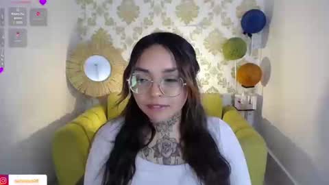 Snapshot of natykors_m_ chatting on March 12, 7:47 pm Sofia IG Natykors08 online show from March 12, 7:47 pm
