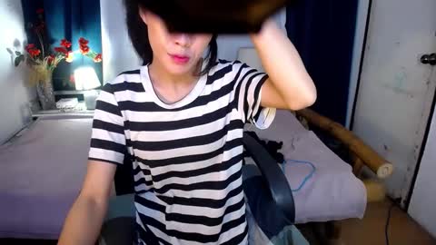 Snapshot of naughty_betany chatting on February 17, 6:17 pm naughty_betany online show from February 17, 6:17 pm