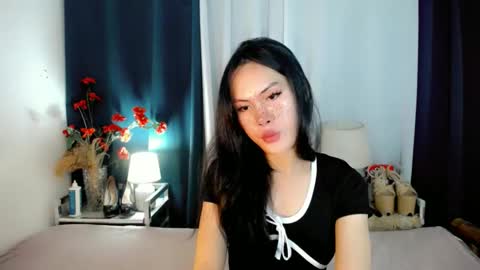 Snapshot of naughty_betany chatting on March 12, 9:44 am naughty_betany online show from March 12, 9:44 am