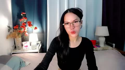 Snapshot of naughty_betany chatting on March 3, 9:22 am naughty_betany online show from March 3, 9:22 am