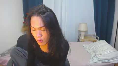 Snapshot of naughty_betany chatting on February 8, 12:28 pm naughty_betany online show from February 8, 12:28 pm