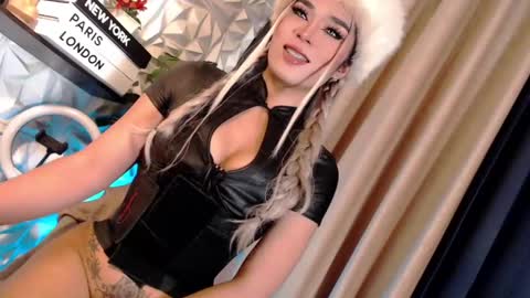 Snapshot of naughty_lexie69xx chatting on February 28, 11:45 pm GODDESS LEXIE online show from February 28, 11:45 pm