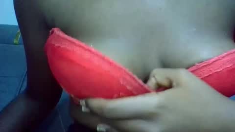 naughty_precious898295 online show from September 18, 7:07 pm