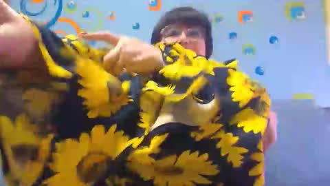 OldKinkyMILF online show from February 15, 9:16 am