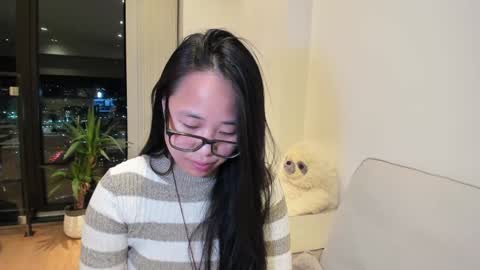 Snapshot of naughtynerdygirl chatting on February 4, 8:06 pm Gigi Chu online show from February 4, 8:06 pm