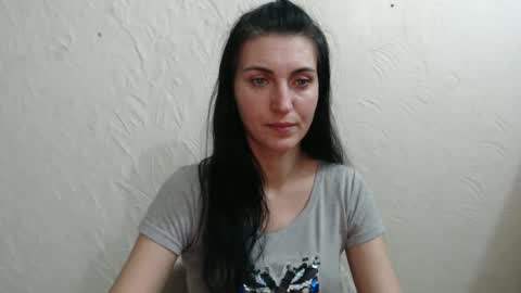 Snapshot of nensyfay_ chatting on December 28, 12:04 am Nensy online show from December 28, 12:04 am