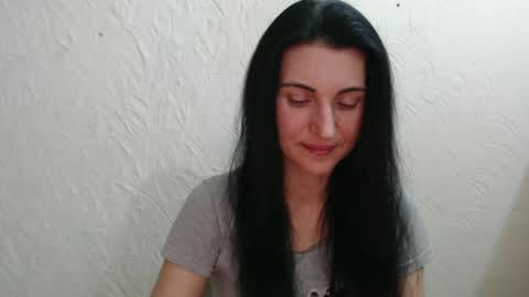 Snapshot of nensyfay_ chatting on January 11, 1:48 am Nensy online show from January 11, 1:48 am