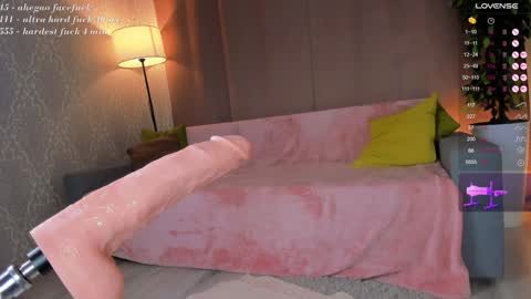 Lina Liza Emily and Grace online show from March 5, 9:26 pm