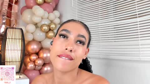 Snapshot of nia_bunny chatting on February 10, 7:07 pm Nia online show from February 10, 7:07 pm