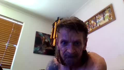 Snapshot of niceozziecockxxx chatting on February 14, 2:39 am Sexiishaine online show from February 14, 2:39 am