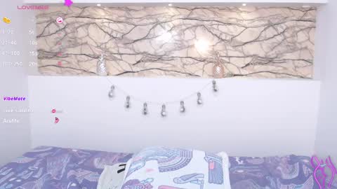 Nichol Scully online show from February 26, 2:19 am