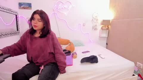 nicky_teem online show from December 5, 9:44 am