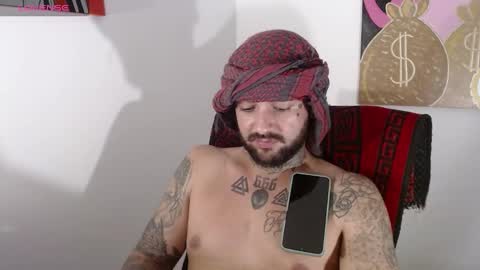 nicolas online show from January 25, 5:40 am