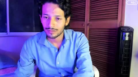 nicolasrodrii online show from September 21, 12:25 am