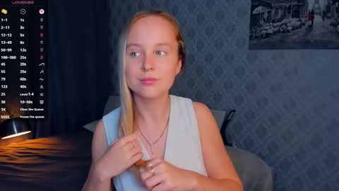 Snapshot of nicolavanderbie chatting on September 19, 6:00 pm Nicoletta online show from September 19, 6:00 pm