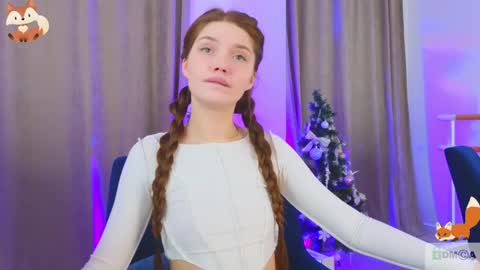 Snapshot of nicole_broown chatting on December 22, 12:07 am Nicole online show from December 22, 12:07 am