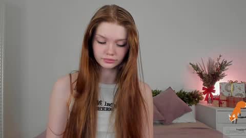 Snapshot of nicole_broown chatting on December 24, 3:27 am Nicole online show from December 24, 3:27 am