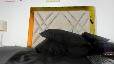 nicole_grace0 online show from January 23, 12:09 pm