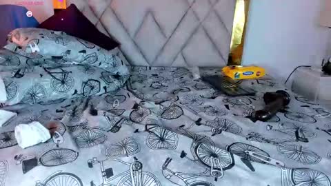 nicole_grace0 online show from January 27, 3:18 pm