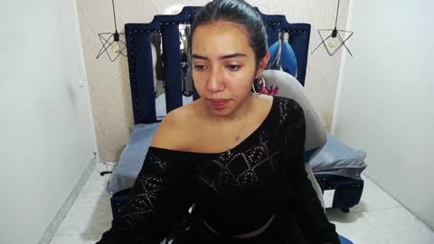 Snapshot of nicole_samantha chatting on January 27, 11:22 am Samantha online show from January 27, 11:22 am