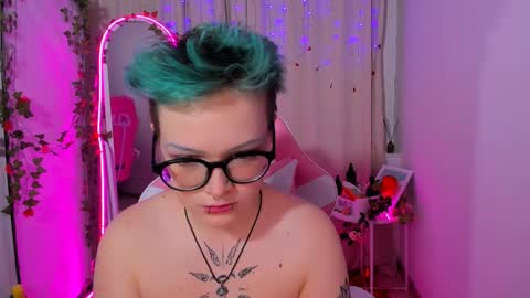 Nicole online show from February 1, 12:18 am