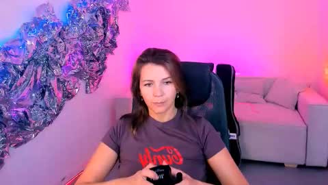 Snapshot of nicolehits chatting on September 15, 5:20 am nicolehits online show from September 15, 5:20 am