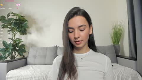 Dua Lipa online show from January 23, 4:15 pm